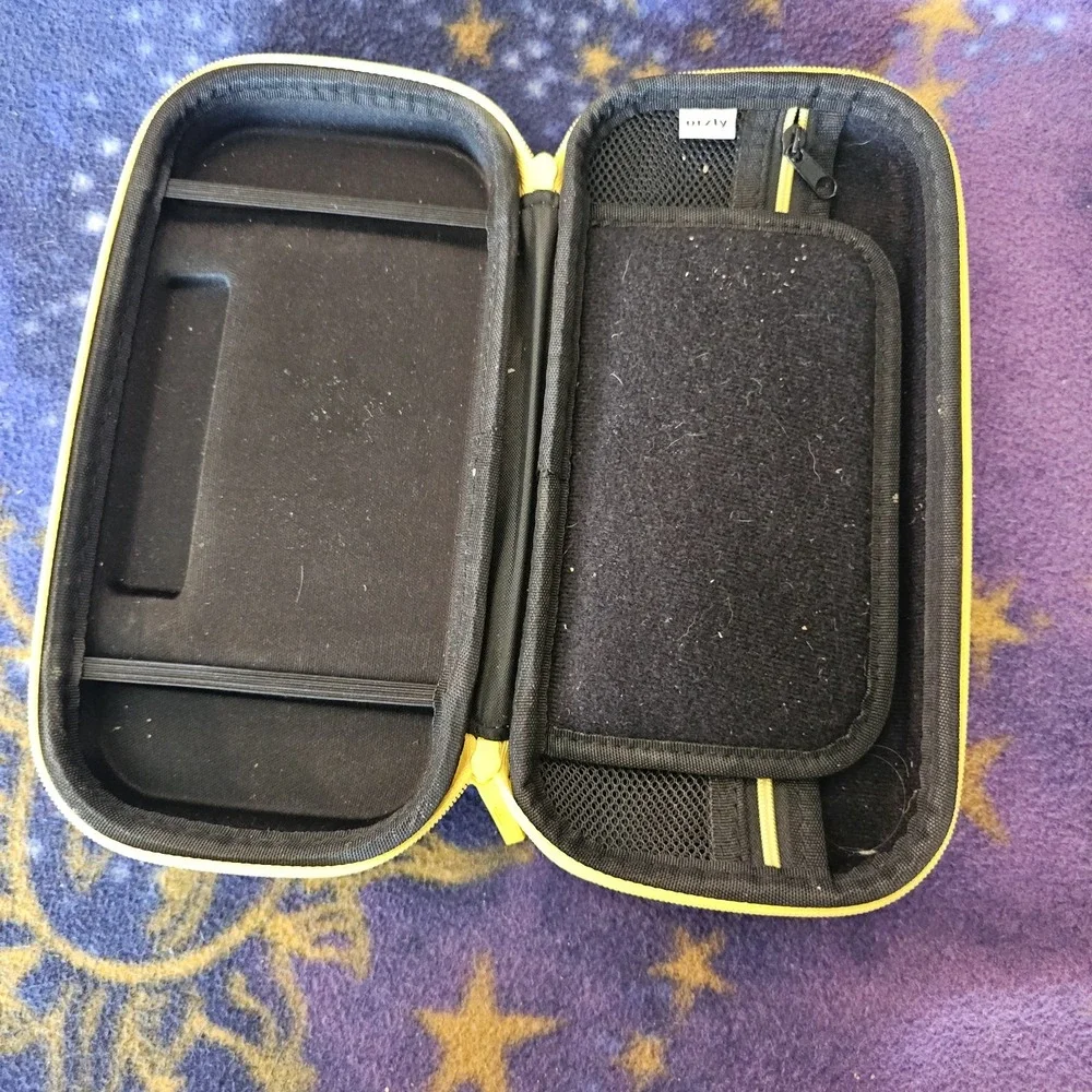 Nintendo orzly yellow